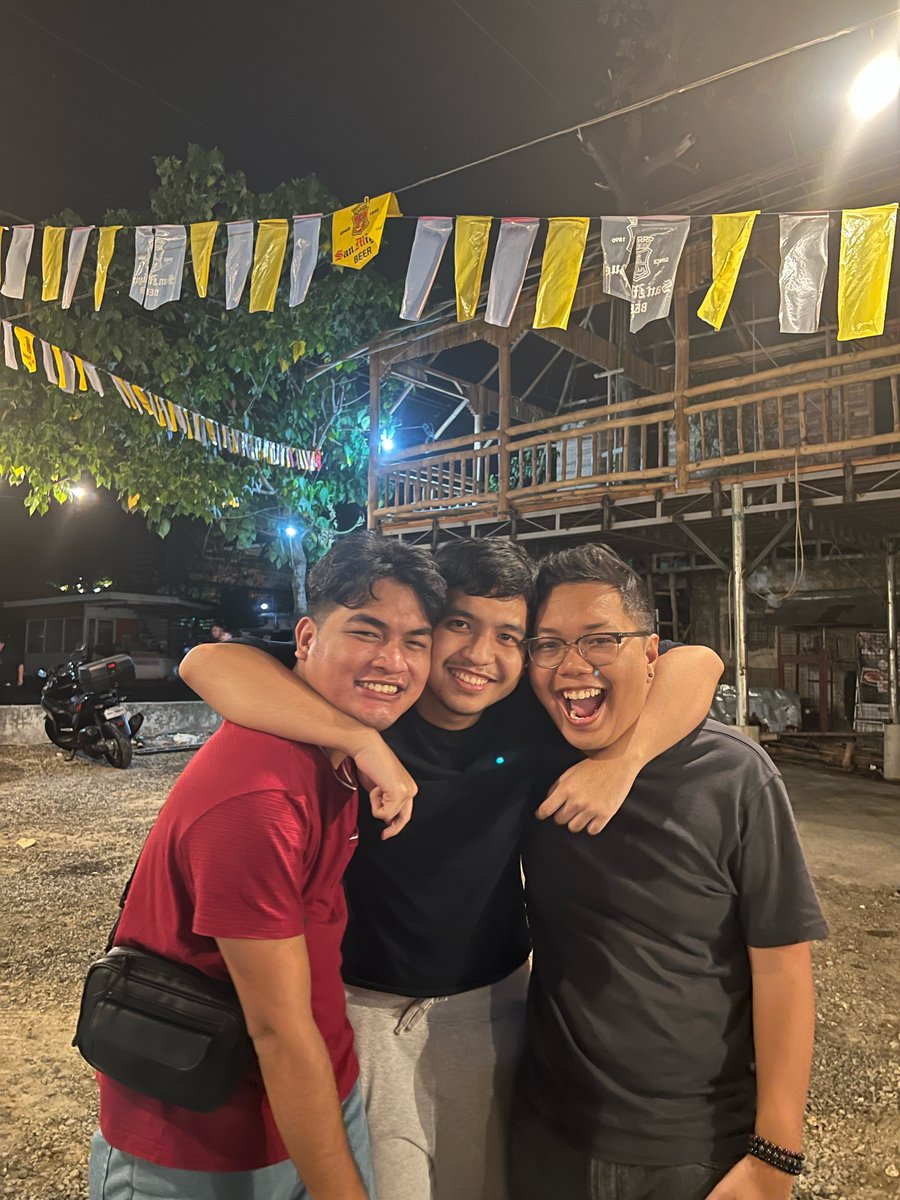 uscches's tweet photo. Welcoming the newbies 🥳 https://t.co/WhdpqkIEFR