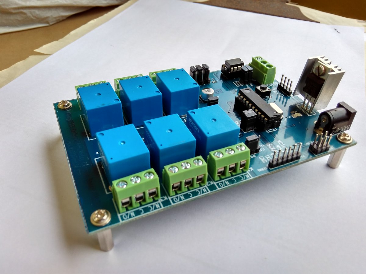 PerenialDev's tweet image. Old Work,#ATtiny2313 based 6 channel relay control board with #RS485

Plugging my YT channel here youtube.com/@XanthiumIndus…

#embdded #Arduino #dotnet #Python #pythonprogramming #instructables #ElectronicsTwitter #RaspberryPi #RaspberryPiPico
