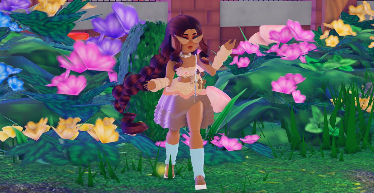 MY NEW GIVEAWAY!! ✨🫶🏻
Follow me and <a href="/PlayRK2/">Tiara Tales 💎・⁺</a> :)

Winner will receive 5K ROBUX and A SET OF YOUR CHOICE IN RK2!👑 

RULES for ENTRY in thread :DD

#RK2 #ROYALTYKINGDOM2 #Robuxgiveaway