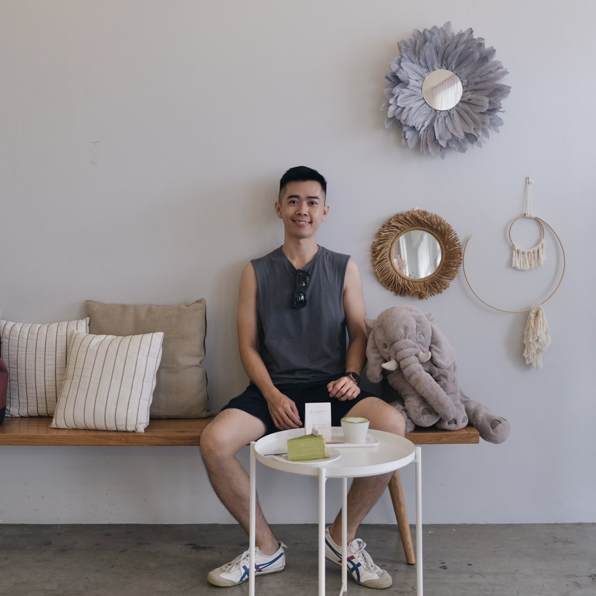 AndyWong0502's tweet photo. Weekend gateway ~ π¦π»πΆοΈπ΅
.
.
.
.
.
#OOTD #Sunday #Weekend #Chill #Matcha #MatchaLover #Desserts #Foodie #CafeHopping #NikoNeko #LacunaSpace #EcoBotanic #JohorBahru #Malaysia https://t.co/iJXIhrkLMM
