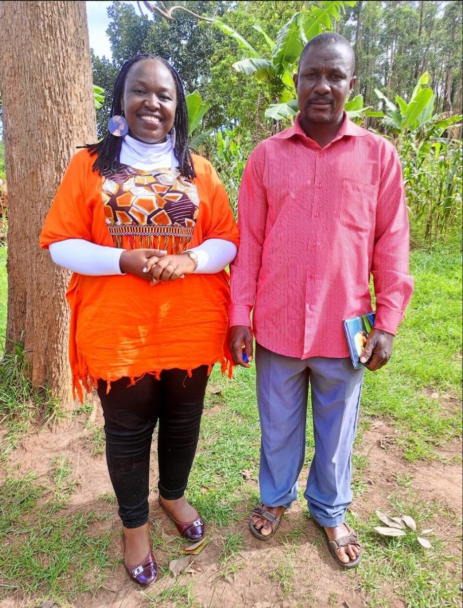 Working in partnership with Local Leaders has helped us to transform communities and share the dangers of #ChildMarriage with members:
This is the Chairman LC1 for Bukondo parish with our Team Leader <a href="/nankunda20/">Hope Nankunda</a> 

Empowering communities to #EndChildMarriage with <a href="/GirlsFirstFund/">Girls First Fund</a>
