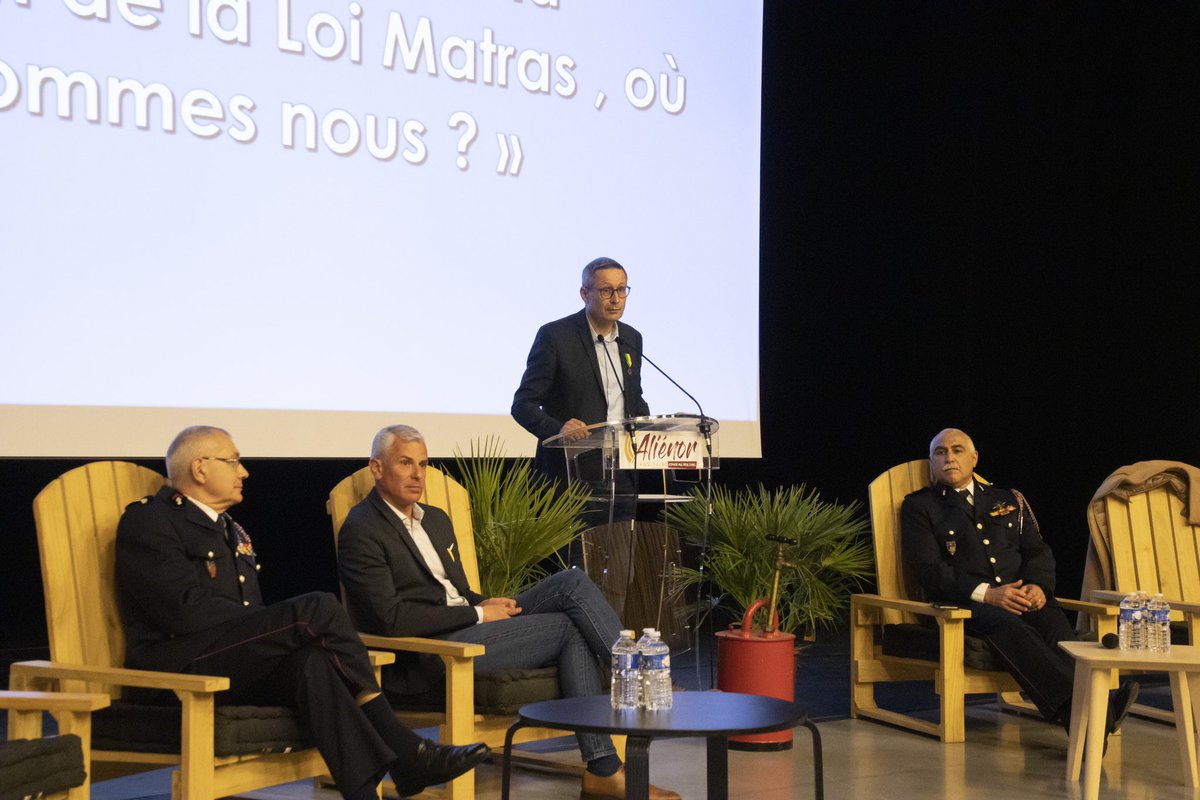 BoslandJP's tweet photo. Loi Matras, mission Falco,  les retraites…le congrès des sapeurs-#pompiers de la région Aquitaine-Limousin @URSPAL18, est le carrefour incontournable pour rencontrer les acteurs de terrain et leur faire part des enjeux portés par la #FNSPF, pour toutes les catégories de nos adhérents qu’ils soient jeunes, actifs, anciens ou administratifs et techniques. 
Symboliquement, la présence de @GregoryAllione à nos côtés, souligne la continuité du portage des ambitions politiques qui visent à protéger nos valeurs et notre engagement.

En + de distinguer les années d’engagement et d’implication au cœur du réseau fédéral, c’est également l’occasion de reconnaitre celles et ceux qui s’engagent dans la vie économique des territoires avec le label #TerroirsEngagés.