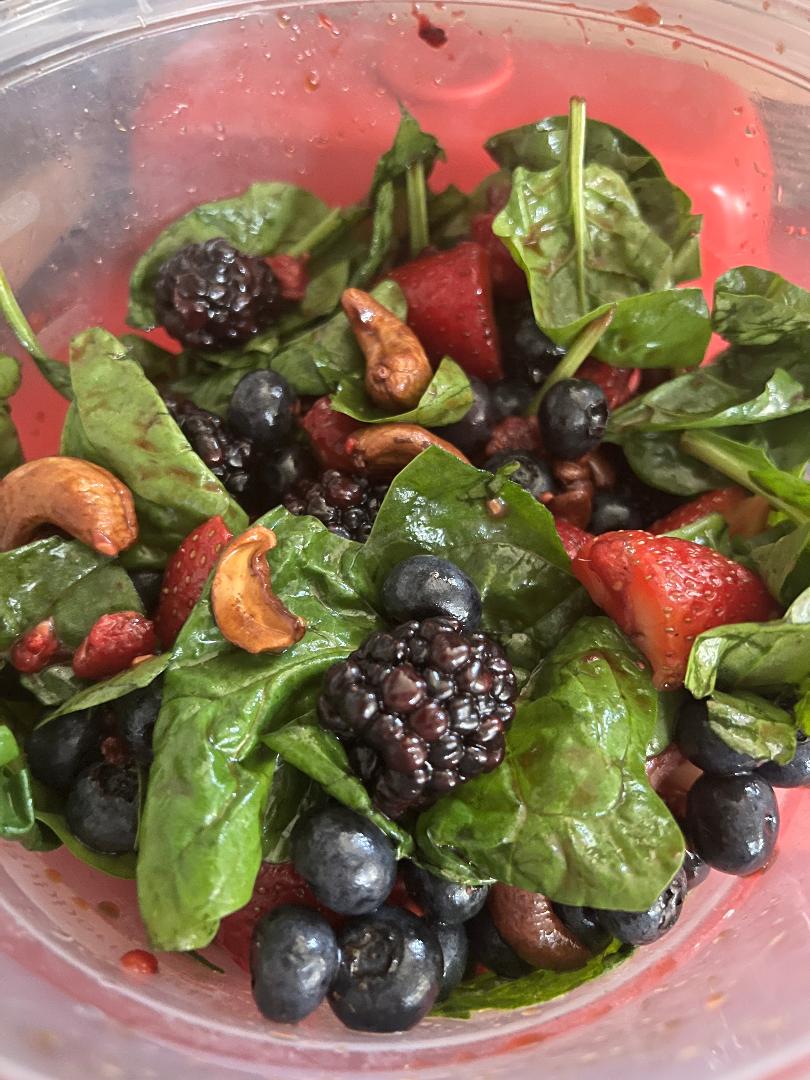 kalazarLuvsBenC's tweet photo. #StPatrickDinner
Have a quiet but good dinner.
Maple glazed corned beef
Berry salad - strawberry, blackberry, blueberry, spinach, walnuts and pecans with balsamic vinagette
Garlic Roasted Potatoes
Devil Egg Potatoe Salad
and for dessert: Irish coffee https://t.co/zbwUzQiviu