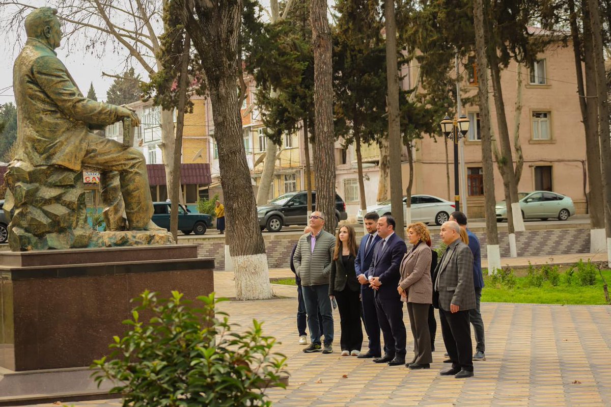 AzYuks's tweet photo. Azərbaycan Yüksəliş Partiyası bölgələrə səfər çərçivəsində Gədəbəyə gedərkən Qazax rayonuna baş çəkib. 

https://t.co/ftQwfHVAUw https://t.co/NJHbYDakzI
