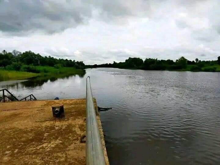 ThisIsNot1967_'s tweet image. Do you know there is an abandoned seaport in Enugu ? 

This is an abandoned seaport in Uzouwuani Enugu state called Ogurugu seaport built and commissioned in 1978.

This abandoned seaport, after some work had been done there was built for cargo ships that were loading and