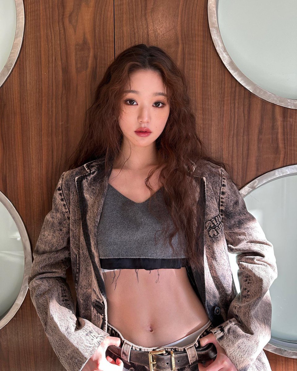 Jinpreg On Twitter Wony0ung Teasing Us With Her Tummy 💦 