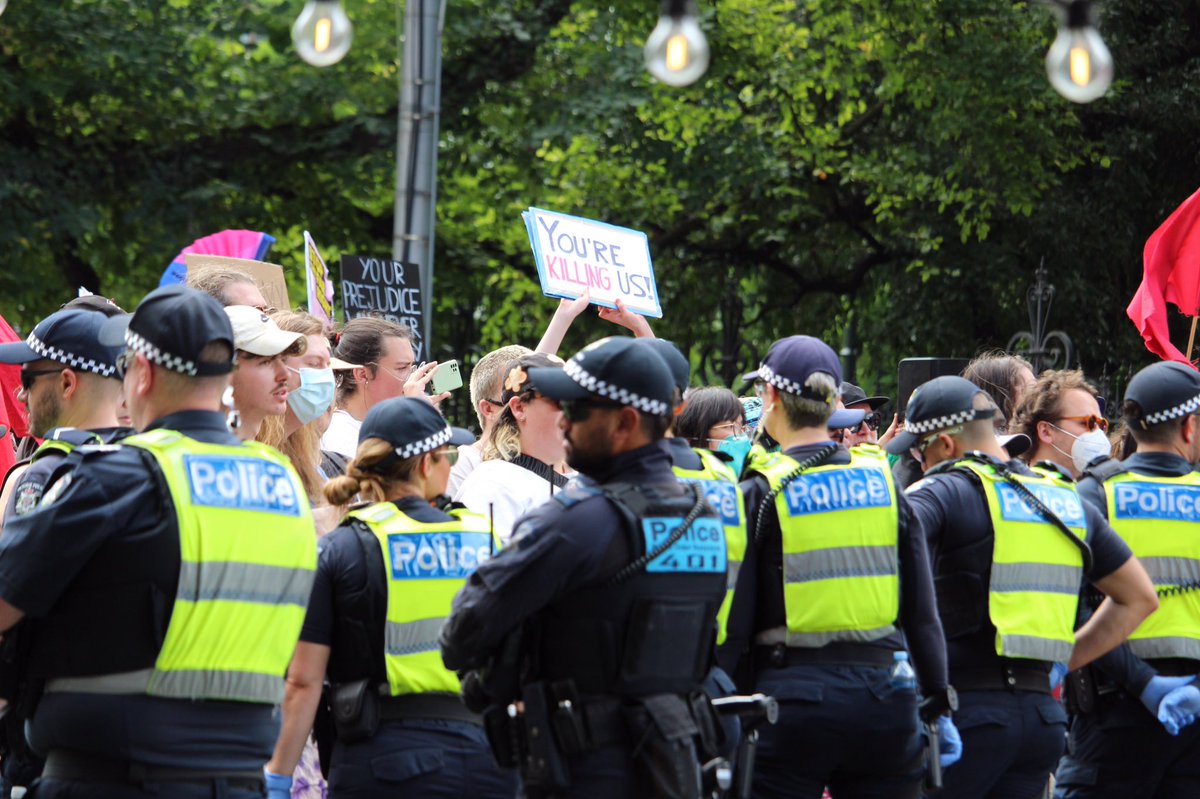 LensCompassion's tweet photo. Photos from the protest against anti-trans Posie Parker in Melbourne Australia. 
#acab #animalrights #melbourneprotest #TransRightsAreHumanRights #antifa #nazis https://t.co/MIZHZlDiH1
