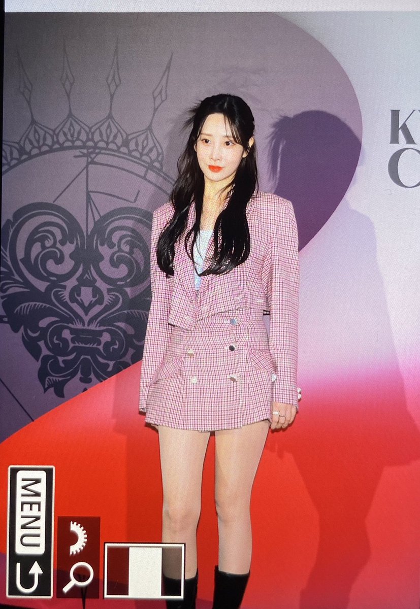 my_Earth8's tweet photo. 230319 서울 패션위크 프리뷰
#Lovelyz #러블리즈 #유지애 #Jiae https://t.co/olAUVZ8ui6