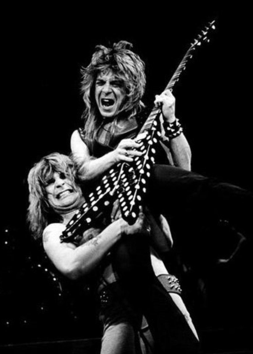 Sparing a thought for RANDY RHOADS, who we tragically lost 41 years ago today, on 19 March 1982 🙏

He was 25 years old.

#RandyRhoads #OzzyOsbourne #QuietRiot #heavymetal #neoclassicalmetal #hardrock #rock #musiclegend #rememberingRandyRhoads