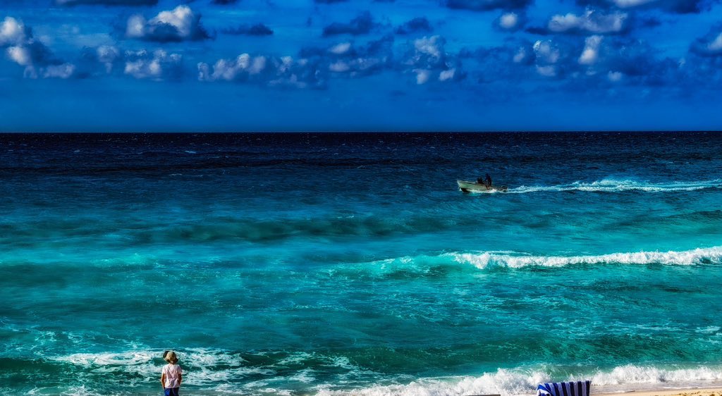 dcox714's tweet photo. @MickMcC_Photos Bimini Blues
#photographytalksblue #bimini #PhotographyIsArt #thesea #blue https://t.co/g3hi0tuWpB