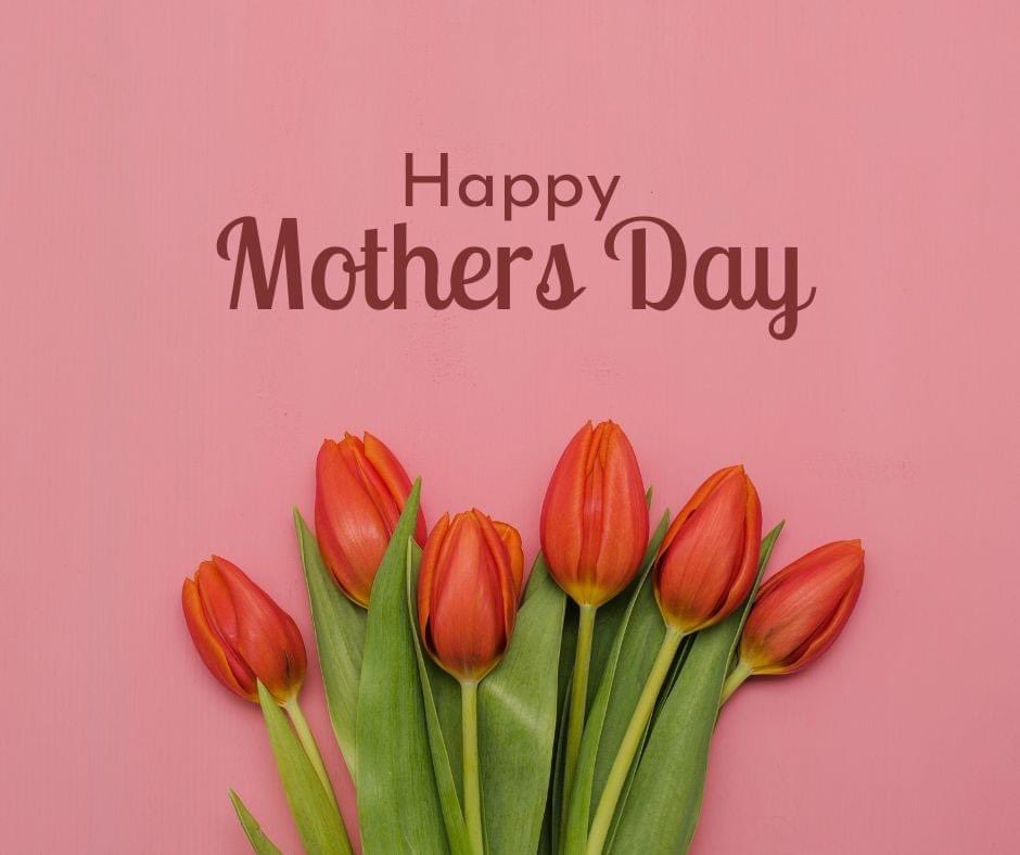 #HappyMothersDay to all our mums, grans, mother figurers, nurturers and supporters - please take a bow! Enjoy your day, particularly all those women today who are working to look after others. Thank you for all you do 💝😍 #NHS