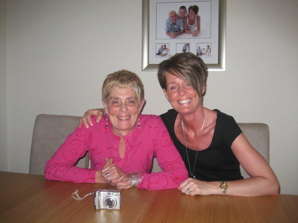 BrundrettSarah's tweet photo. Happy Mothers Day to all mums who are no longer here xx https://t.co/WzHXnyWUiq
