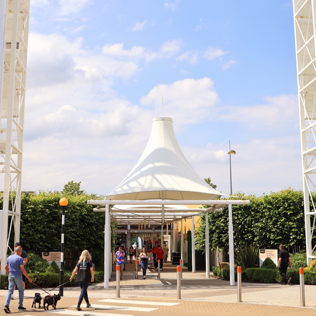 Celebrate the special women in your life this #MothersDay at <a href="/Junction32UK/">Junction32UK</a>. 🌷💖

Enjoy a spot of open-air retail therapy and treat her to some new season staples. 🛍 Afterwards, indulge in a coffee and a cake from one of our many cafés and kiosks. 😋