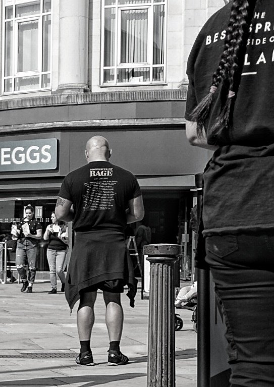 Planetphil168's tweet image. Appropriate sign for the Prophets of Rage fan.
#eggs #greggs #prophetsofrage #bnw #bnwphotography #bnwphoto #streetphoto #streetphotography #sonya6300