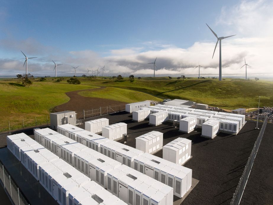 espanavaciadaSA's tweet image. ➡️La empresa #Inobat anuncia que creará en Salamanca un proyecto de investigación para el almacenamiento de energía en baterías elespanol.com/castilla-y-leo…

Instamos al Gobierno @MarotoReyes y a la Junta @alferma1 para que hagan los mayores esfuerzos para la llegada de este proyecto.