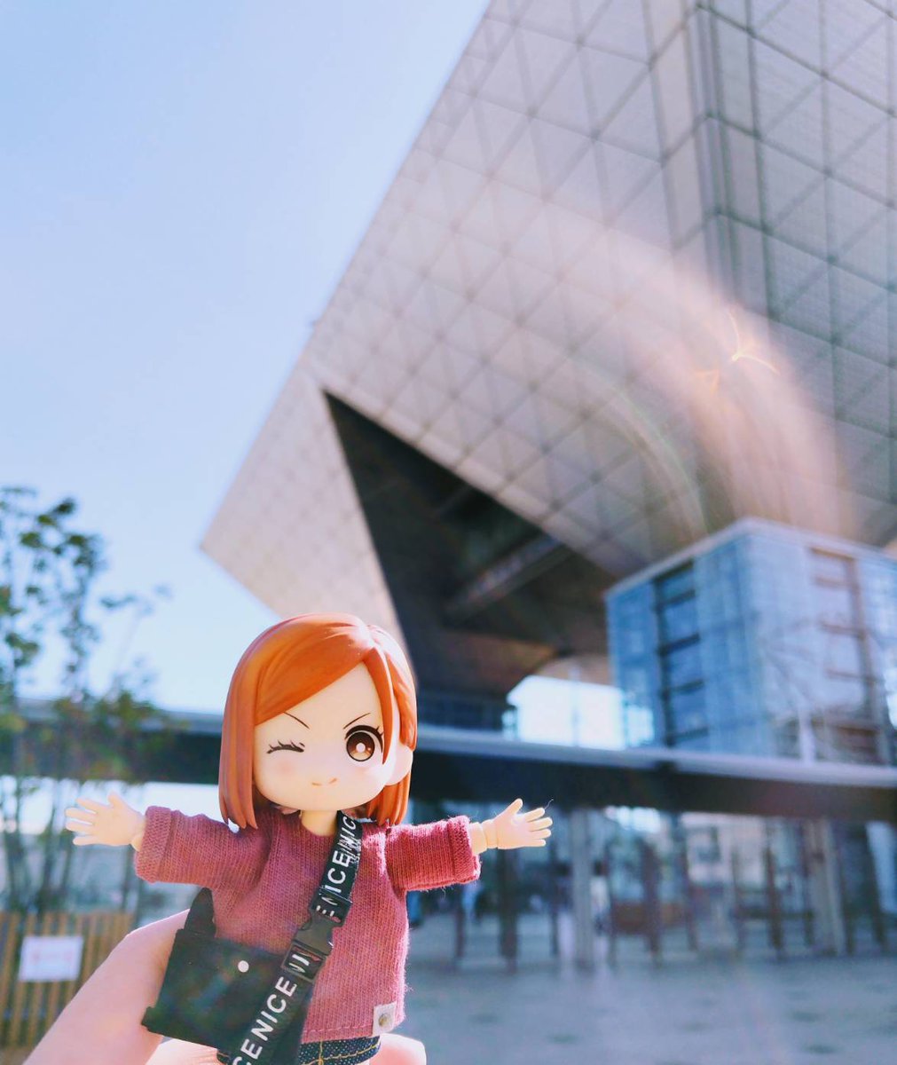 「春コミ楽しかった逆光の中撮ったら、なんか綺麗に撮れてた。 」|ろすと│原稿中のイラスト