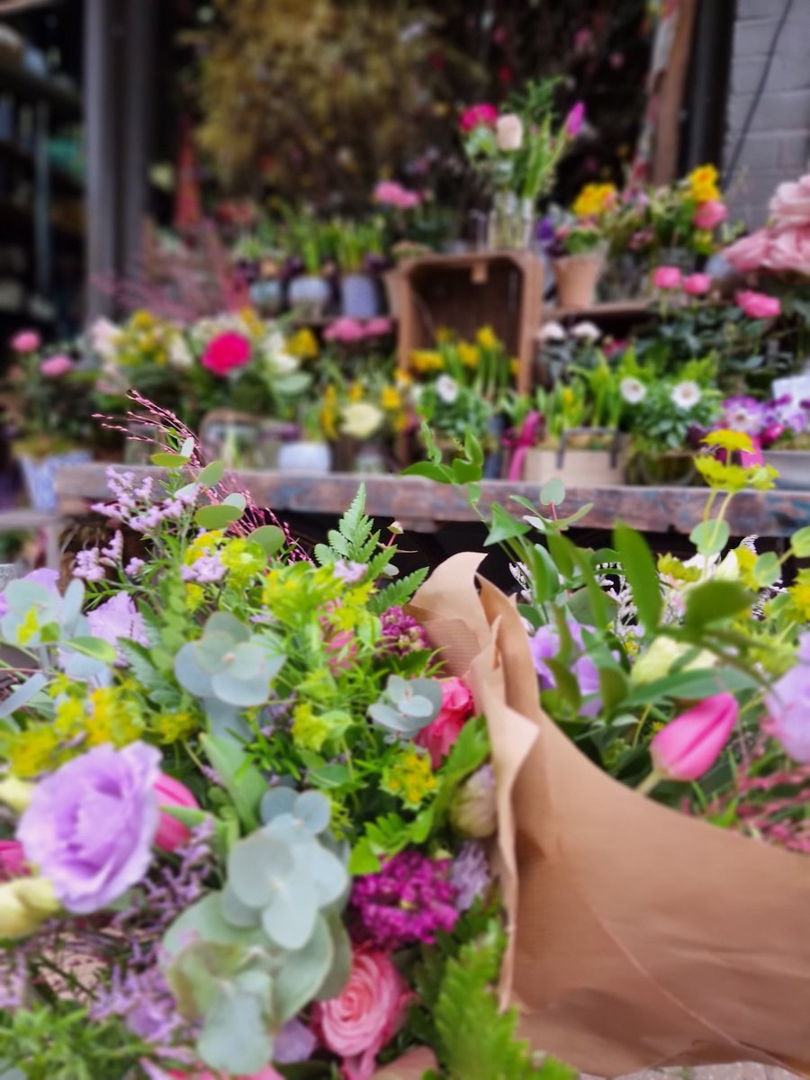 #happymothersday  to all wonderful Grandmother's, mums and most importantly to our rocks of our lives who made us see life in a whole different way...our #amazing #Wives ♥️