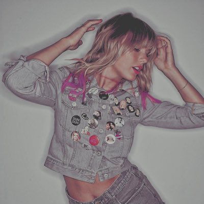 #NewProfilePic
#NewLayout 
I love love love this. Thank you <a href="/WordsOfMartyr/">𝒍𝒊𝒕𝒕𝒍𝒆 𝐥𝐞𝐬𝐛𝐢𝐚𝐧 𝓶𝒂𝒓𝒕𝒚𝒓</a> 
Filter is Bonnie by <a href="/kaijucatedits/">#elliebean. 💫</a>