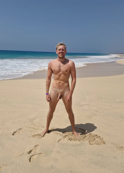 Next-Door Mikey Aka The Viking Nudist 🧔🏼‍♀️⚔️ - Hey my names Mikey Jones 😃 One half of @ndnudists aka the Next-door Nudists 💫 Travelling the world finding the best nudist spots and making all natural adult content 😉 give us a follow to see our adventures and please #Retweet to help our page to grow 🙏🏻💙 #sexpositivenudists https://t.co/1eXbTYocs9