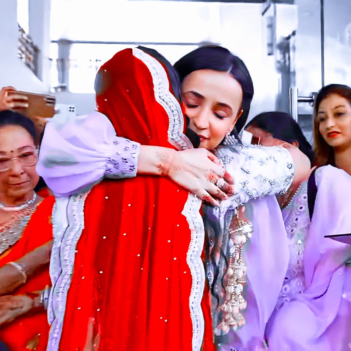 akcreat69246867's tweet photo. #sanayairani https://t.co/iqBpR68Lxs
