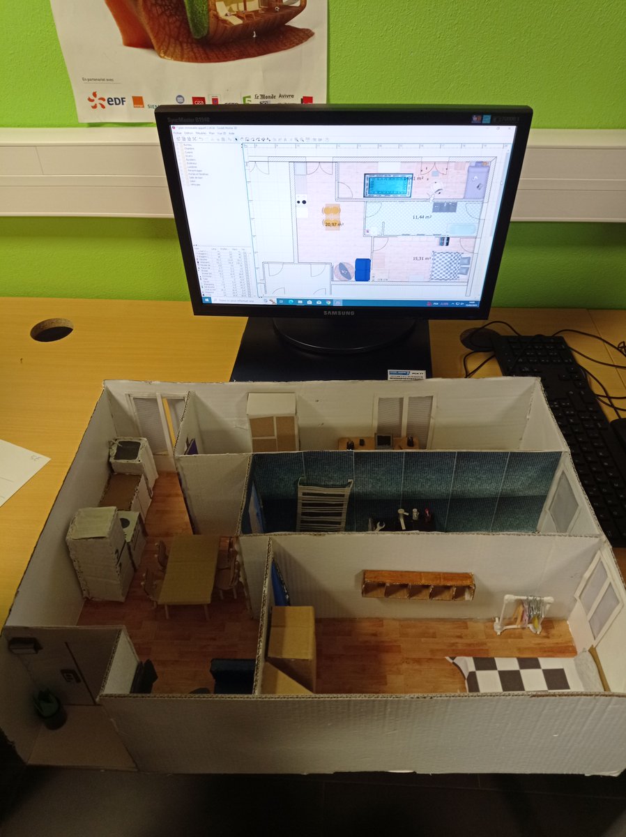 H_AMAROUCHE's tweet photo. Réalisation d'un projet d'appartement aménagé en sur #SweetHome3D et #maquette en #carton.
Je félicite mes petits architectes 👏
#STEM #STEMeducation #Technologie #DIY https://t.co/inTuKT57vI