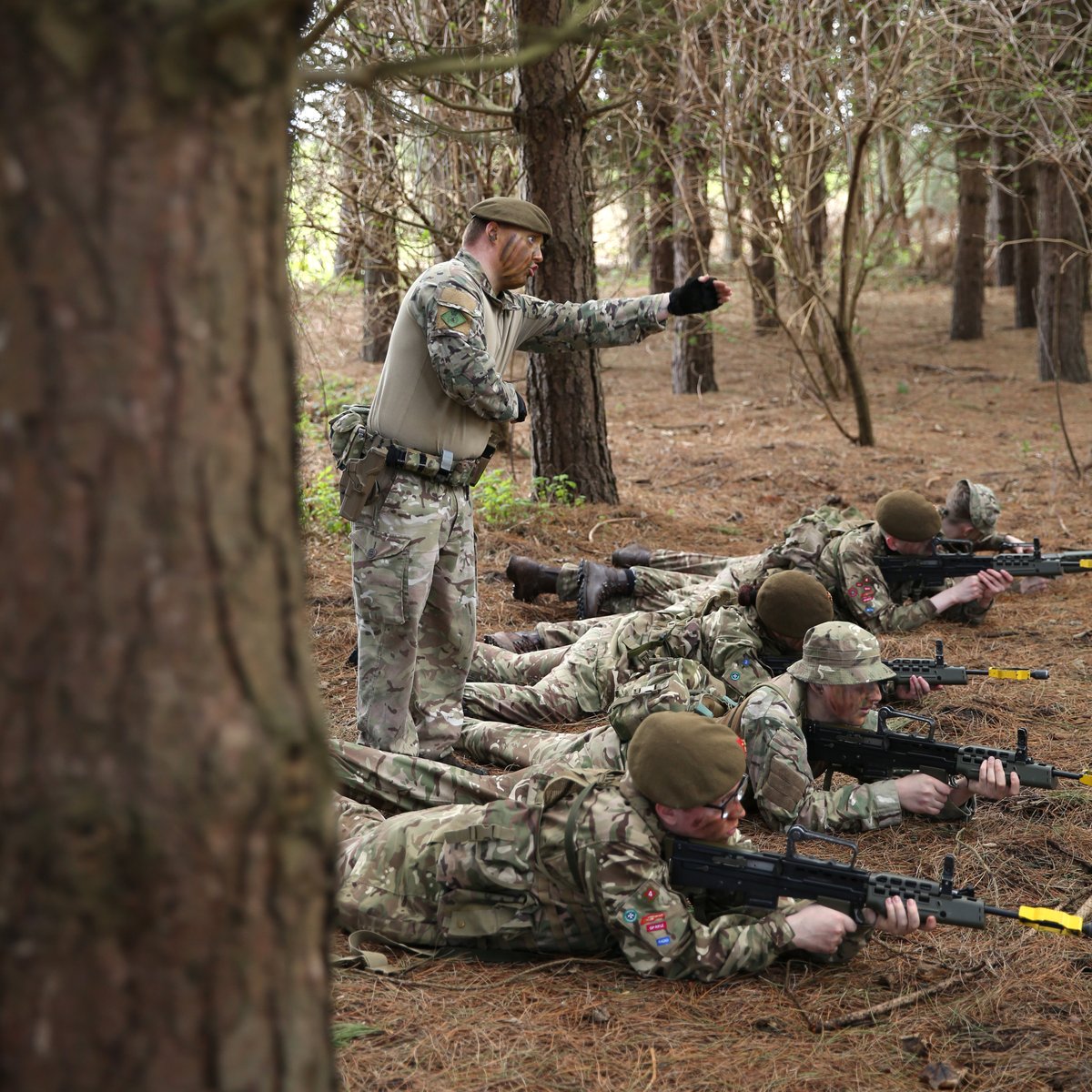 LancsArmyCadets's tweet photo. Great to catch up with Wingate Company and the County Shooting Team at sunny Altcar.  
The senior Cadets of Wingate were taking part Fieldcraft training.
The shooting Team were honing their skills on the Target Rifle.

#armycadetsuk #goingfurther #cadetforce #northwestrfca https://t.co/LncyxLC6hv