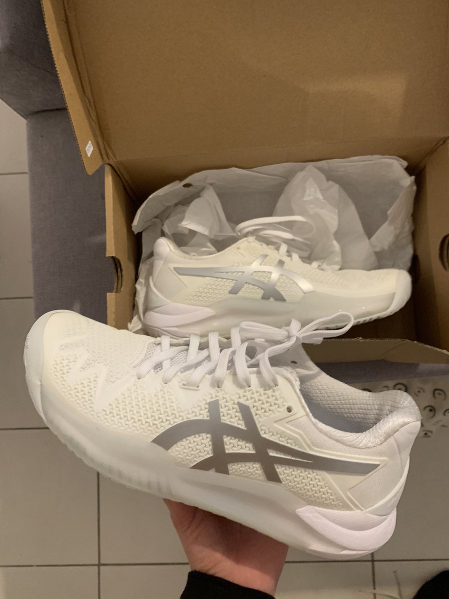 tsitsiYAS's tweet image. received them yesterday n i planned on tweeting am ready to play like iga 😍😍😍 #goodtiming