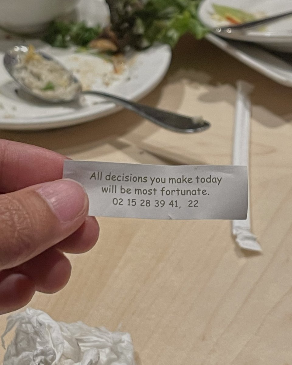 chanserif's tweet photo. got treated filipino food for my bday 🥹 https://t.co/6fgAvMUGZc