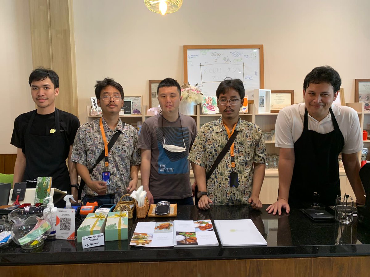 AndreRyanAutism's tweet photo. Terima kasih Kouji Cafe telah menerima kunjungan dari kami. Semoga usahanya lancar dan mampu memperhatikan segala peluang.

#kouji #koujicafe #jakarta #andredanryan #andreryanautism https://t.co/zWtyiMVJRO