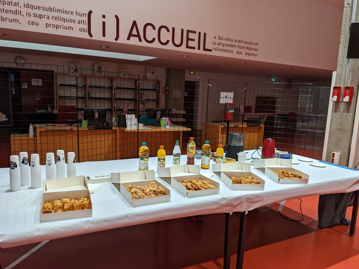 c0d1ngUP's tweet photo. Le petit déjeuner attend les participants présentiels de #codingup23 ! pour les participants à distance, faites-vous couler un café, tout va bien se passer ;) https://t.co/Lbg3bCykEp