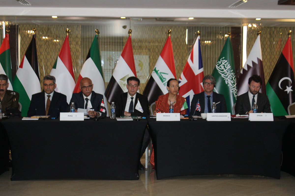 ISUCCM's tweet photo. Mr. Paul Shrubsole represented the #UnitedKingdom past #CCM President of the #10MSP also gave an opening address. The workshop hosted by @IraqiGovt @IraqinGeneva is made possible with the generous contribution of the @UKMissionGeneva and @NorwayInGeneva @NPAdisarm https://t.co/TvZkV0ZpYC