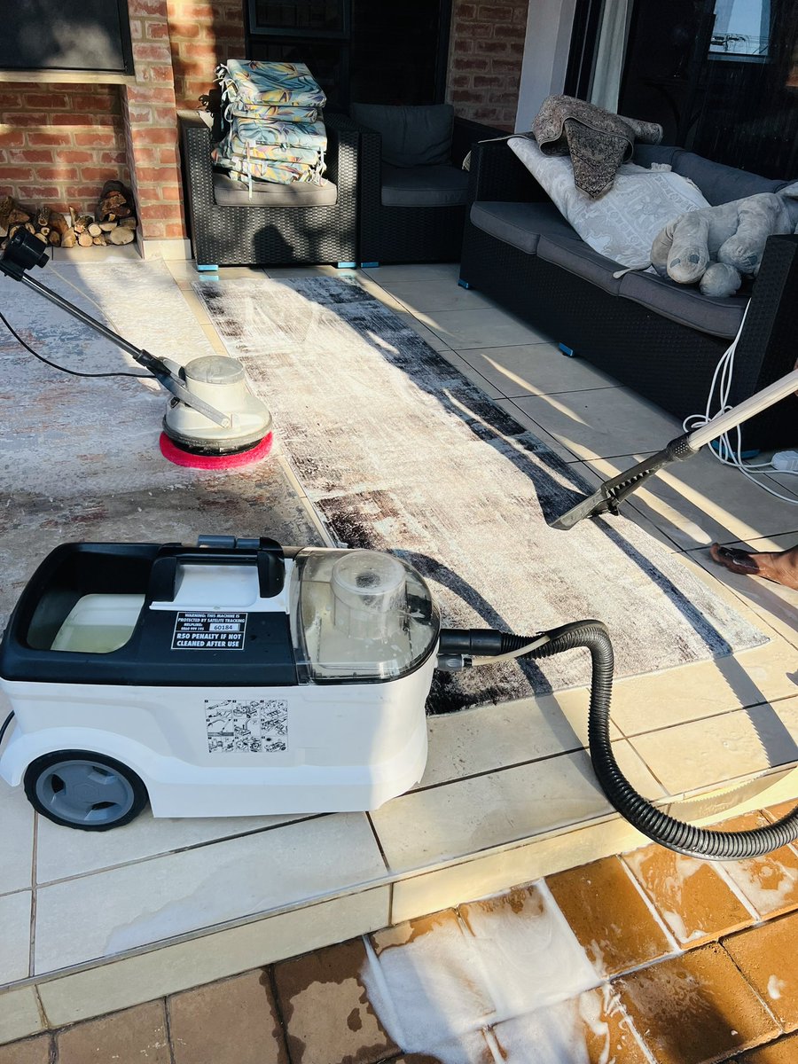 360_6Cleaners's tweet image. Yaaaaas we did that ! The last fulfilling job for the day . #cleaningservice #cleaning #wingchair #centurion Paul Mashatile Julius Malema