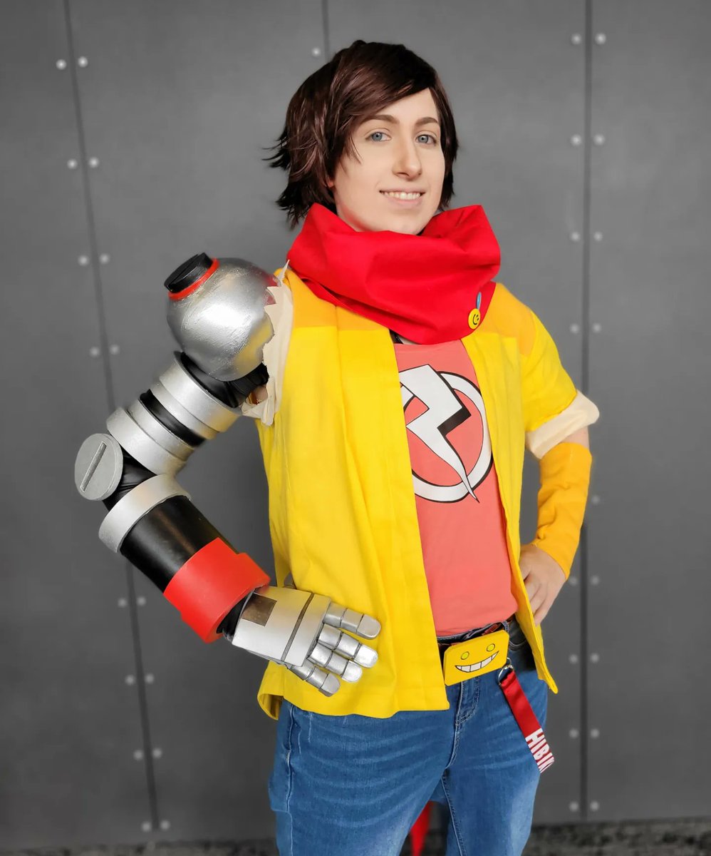 "Profession... Rockstar?"
"FUTURE Rockstar!!" 🤘🎸
Looking forward to upgrading this cosplay for Supanova! Looking to add the cat 808 and Chai's nuts and bolts guitar!!
Chai is voiced by <a href="/robbiedaymond/">Robbie Daymond</a> 
Cosplay by us!