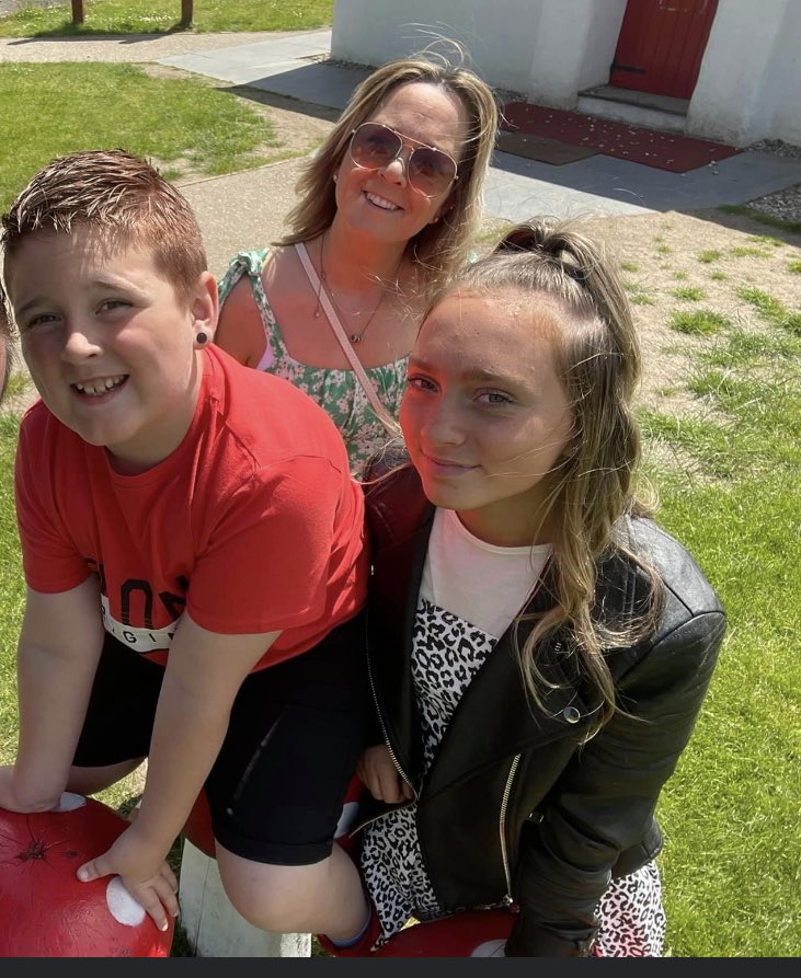 HaightonThomas's tweet image. Thinking of all the amazing mums on Mothering Sunday. Very blessed to have my mum with me. Thoughts are very much with all, who are missing their mums today and mums who don’t have their child here to celebrate them ❤️ #MothersDay2023 #rememberingmum