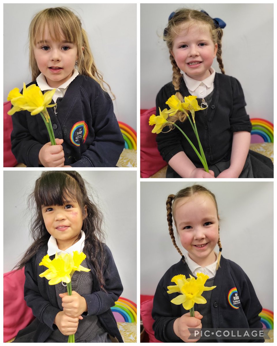 CastlewayYear1's tweet photo. Happy Mother's Day to all our amazing mums and the amazing families that help to raise these #LittleWonders to be the wonderful people they are! 🌈💛🌼 @WeAreCastleway #MothersDay https://t.co/72ZLSRQ7dd