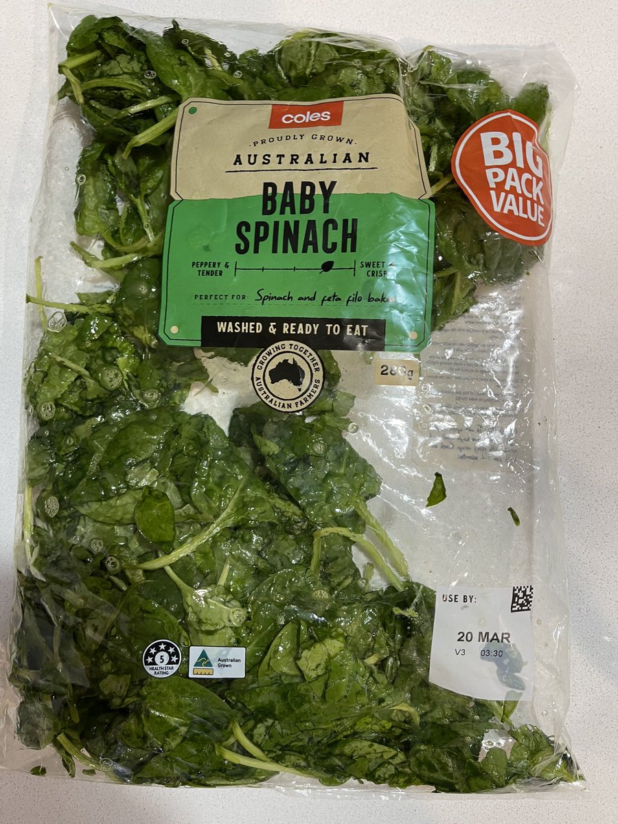 cahoonar's tweet photo. @Coles great to see your people do not care at all when picking fresh produce for delivery. Baby spinach expiring the next day and looks/smells like it never should have been put on the shelf #coles #colesdelivery https://t.co/wgyVsHr38d
