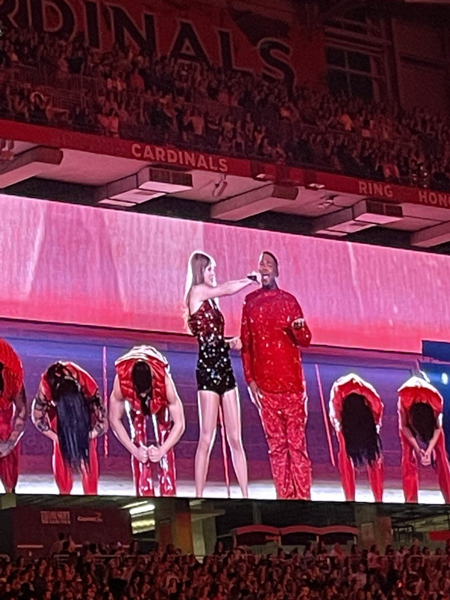kdd774's tweet photo. @taylornation13 @ShearerPhoto @taylorswift13 @GettyImages Midnights become my afternoons, and never more than tonight after an amazing show in #GlendaleAZ on night 2 of the #GlendaleTSTheErasTour
Thank you so much @taylorswift13 for making this #SwiftyMom feel like I was #22 again!! What a night with 67k+ of my closest friends. ππ https://t.co/3PpAEXKSnS