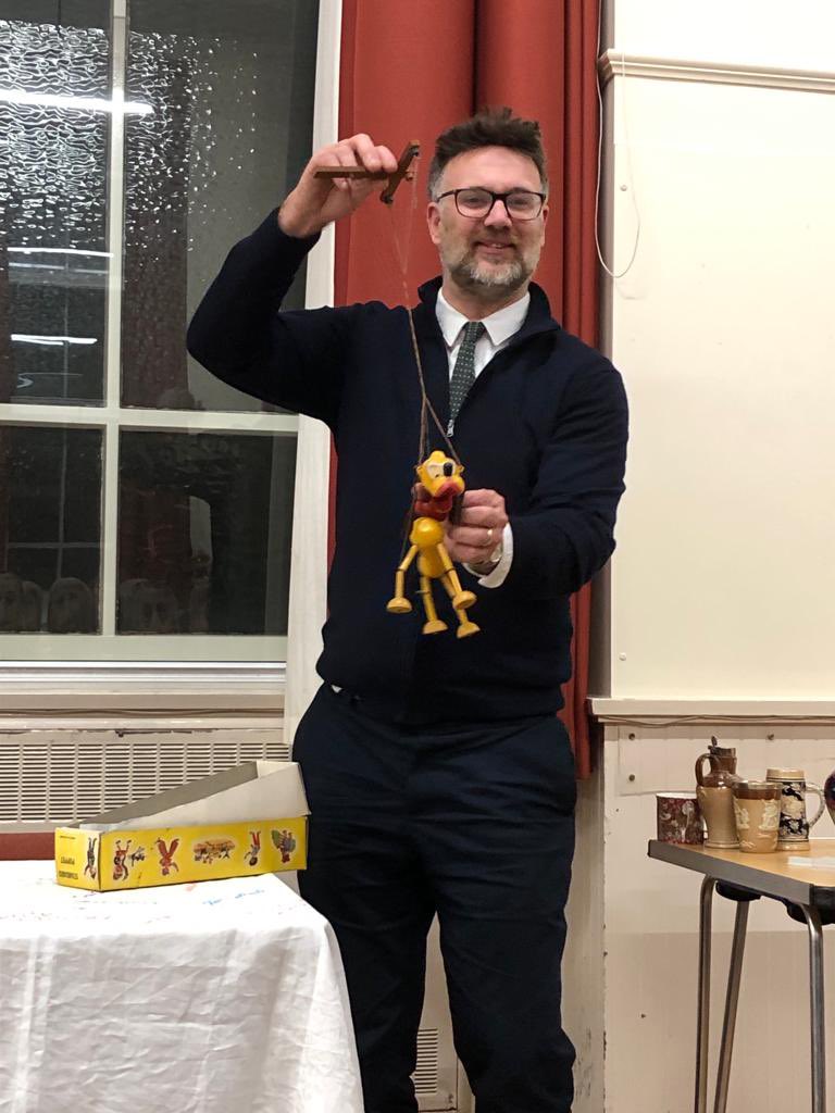 Holmfirth WI Pratty Flowers💙 tweet media