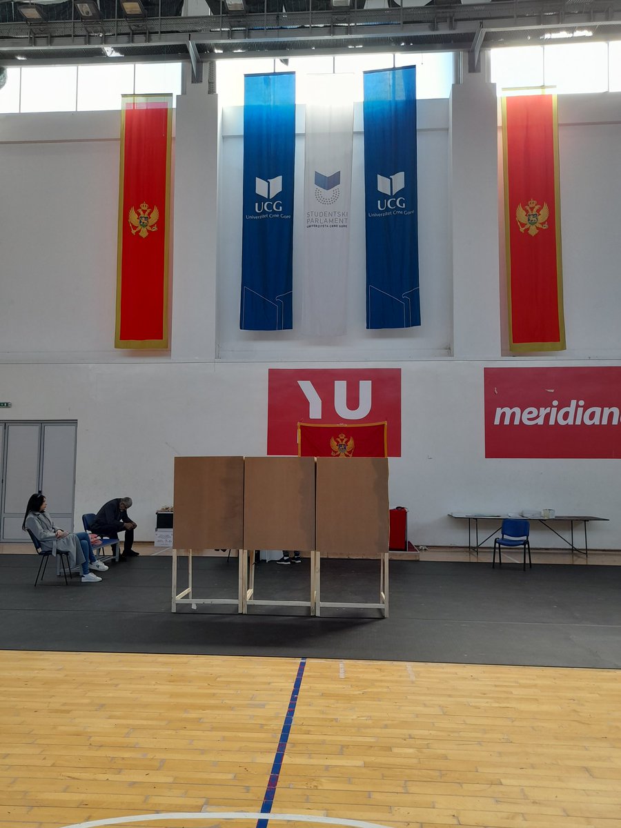 vl_maric's tweet photo. Crna Gora bira. Predsjednički izbori 2023.  @novabhtv #CrnaGora #izbori https://t.co/XjZbKqhCKN