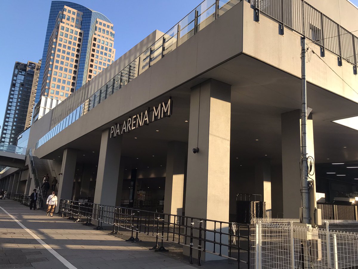 cobac_net's tweet photo. 再来週のために下見に来ました。

駅から近いです。ロッカーもありますが数は多くないような。物販エリアはさほどないですがどうするのでしょうか。

#BABYMATAL
#ぴあアリーナMM https://t.co/IfwGXDpgWr