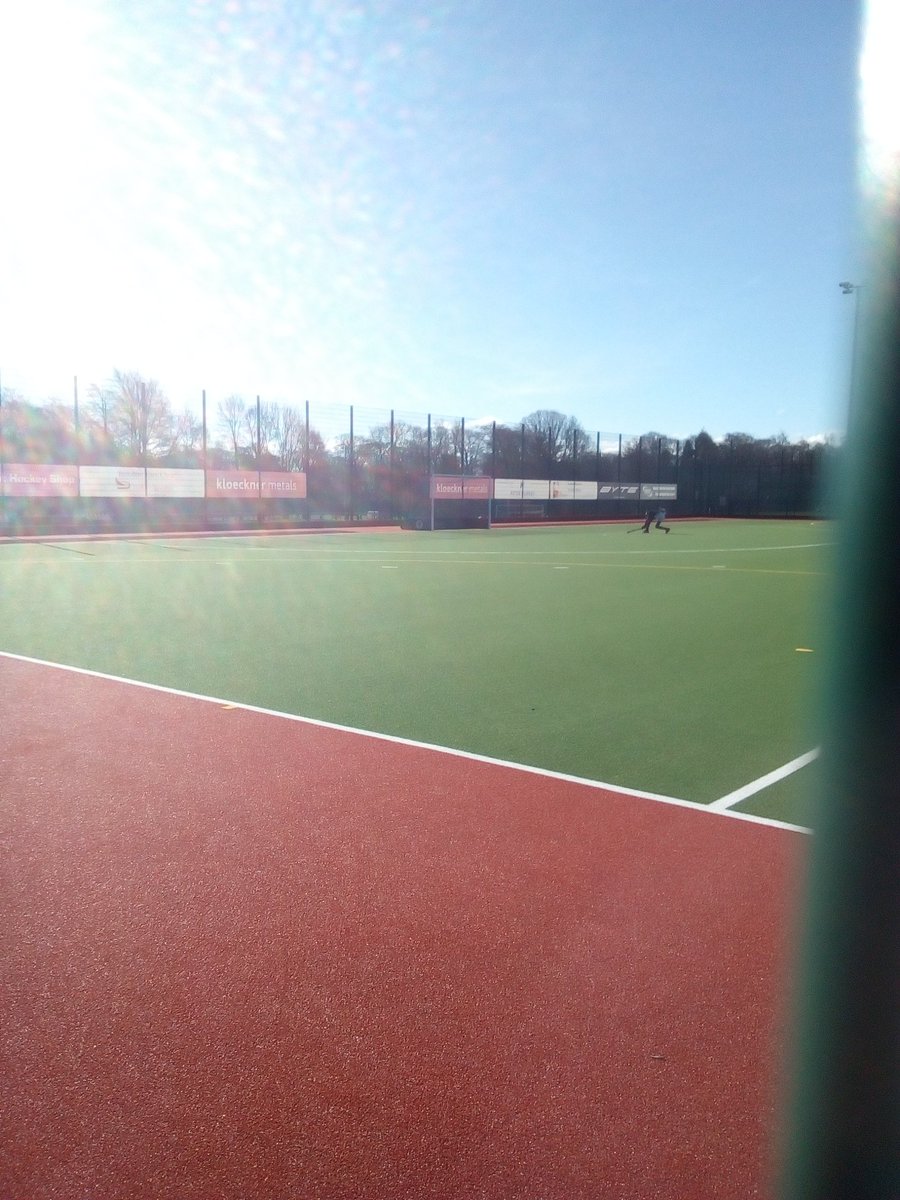 bird_breakfast's tweet photo. Nice bright day on the pitch @leedshockeyclub for the In2 Northeast &amp; Yorkshire finals with @juniormhc https://t.co/PiwTjhaT5U