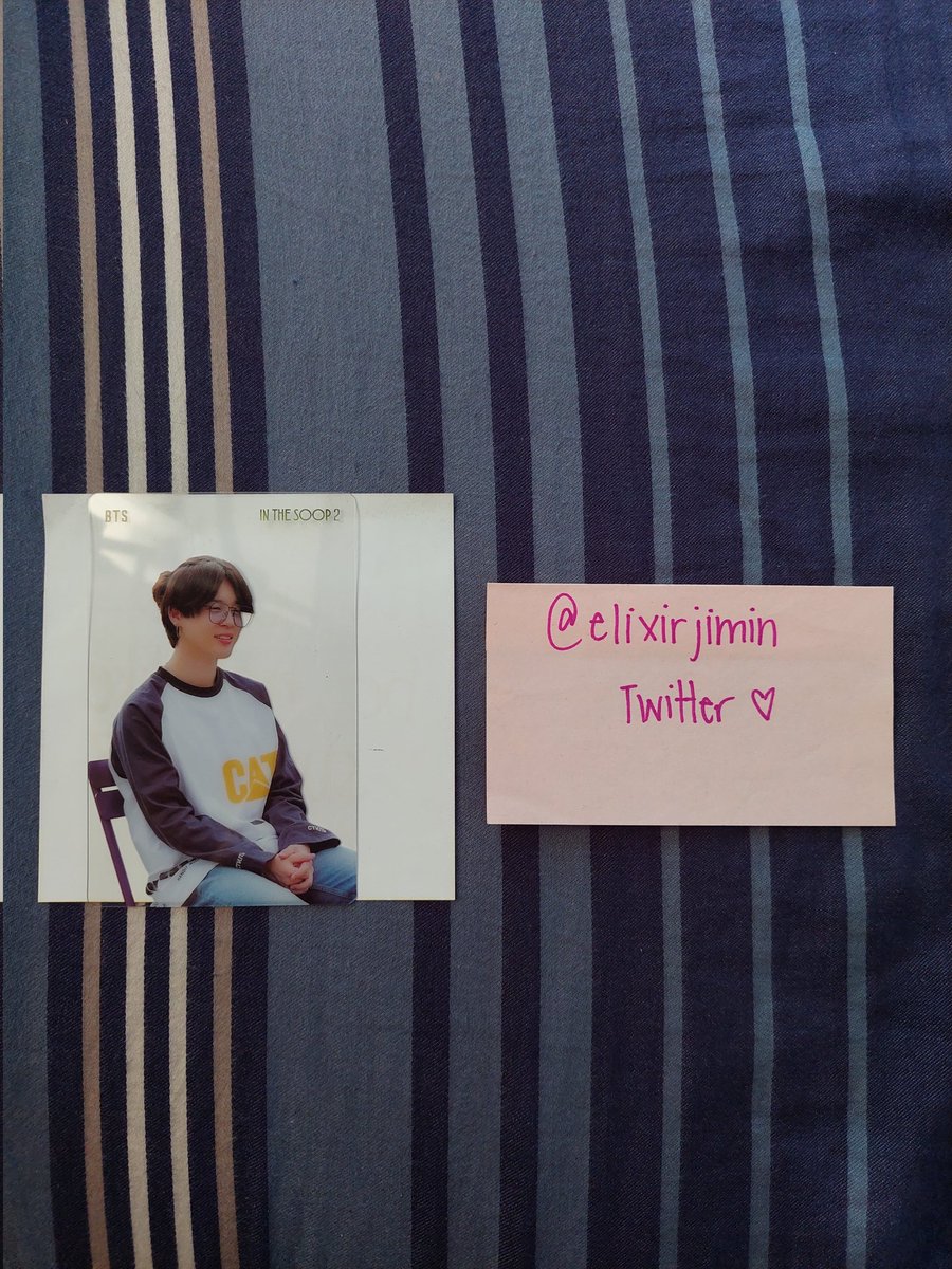 elixirjimin's tweet image. wts lfb ph only

✨ BTS In The Soop S2 Jimin Clear PC ✨

➡ manage expectation for clear pcs
➡ price: ₱100

🏷 its season 2
#elixirjmnonhands