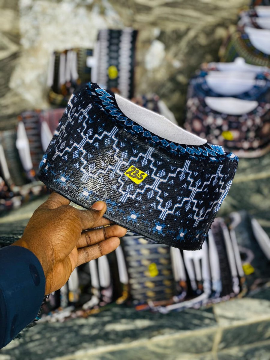 capsprodoos's tweet photo. Looking for a classy accessory that's perfect for any occasion? Check out our unique handmade caps! Made with quality materials and designed with style in mind. DM us to place an order! #HandmadeCaps #ClassyAccessories #MenStyle #NationwideDelivery #INECElectionResult #kaduna https://t.co/jOhaauCeaS