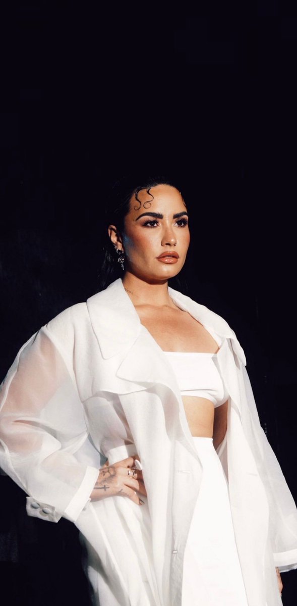 ddlovatoscreen's tweet photo. 🩸Demi Lovato Lockscreen🩸
⛓️🔗 JEN
#HolyFvck #demilovatolockscreen #ddl #SkinOfMyTeeth #TheArtOfStartingOver #aestheticlockscreen #demilovato #DL8 https://t.co/N6KQwswAG4