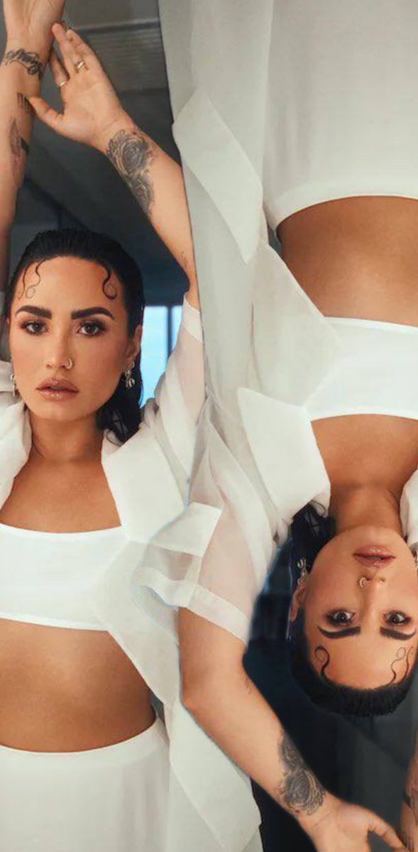 ddlovatoscreen's tweet photo. 🩸Demi Lovato Lockscreen🩸
⛓️🔗 JEN
#HolyFvck #demilovatolockscreen #ddl #SkinOfMyTeeth #TheArtOfStartingOver #aestheticlockscreen #demilovato #DL8 https://t.co/N6KQwswAG4