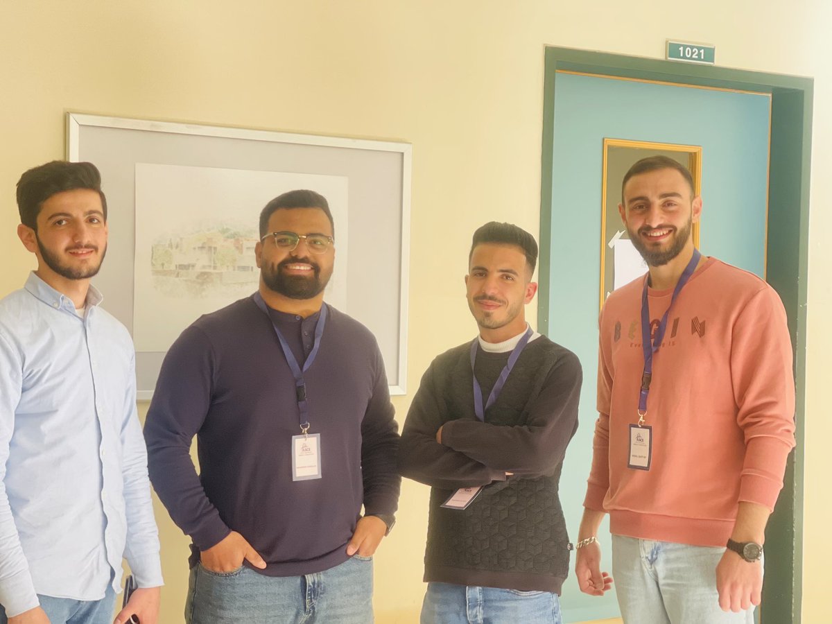 NidalQaffaf99's tweet photo. من مسابقة الجسور الخشبية اللي كانت في جامعة النجاح لمدة ٢٤ ساعة 
والله كانت اجواء بالتوب😂❤️
مبرووك للفائزين ❤️❤️ https://t.co/clIqUyuIrq
