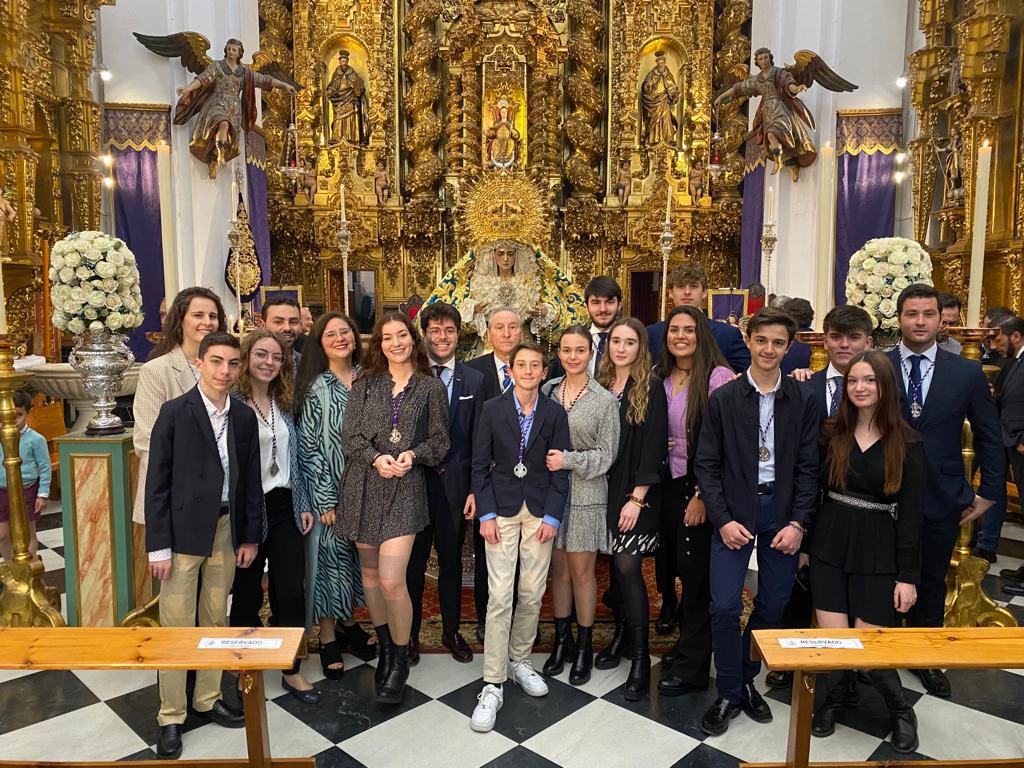 ACTUALIDAD | Nuestro Grupo Joven acudió en el día de ayer a la presentación del nuevo manto de María Stma de la Trinidad.