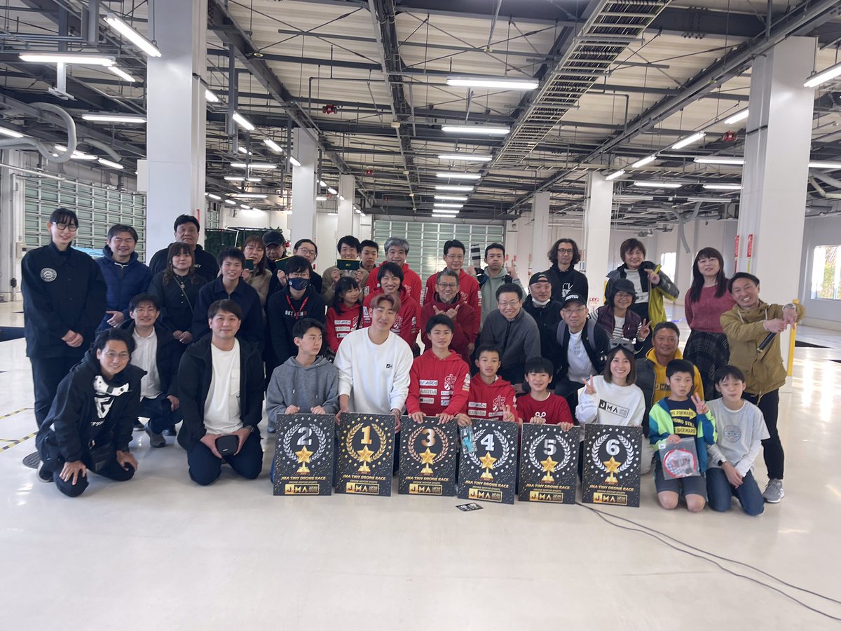 Reo_00FPV's tweet photo. JMAイオンモールむさし村山ラウンド
結果は3位🥉
今回も楽しいレースをありがとうございました
次回はさらに上を目指して頑張ります
 #JMA https://t.co/8YPuEESkjp