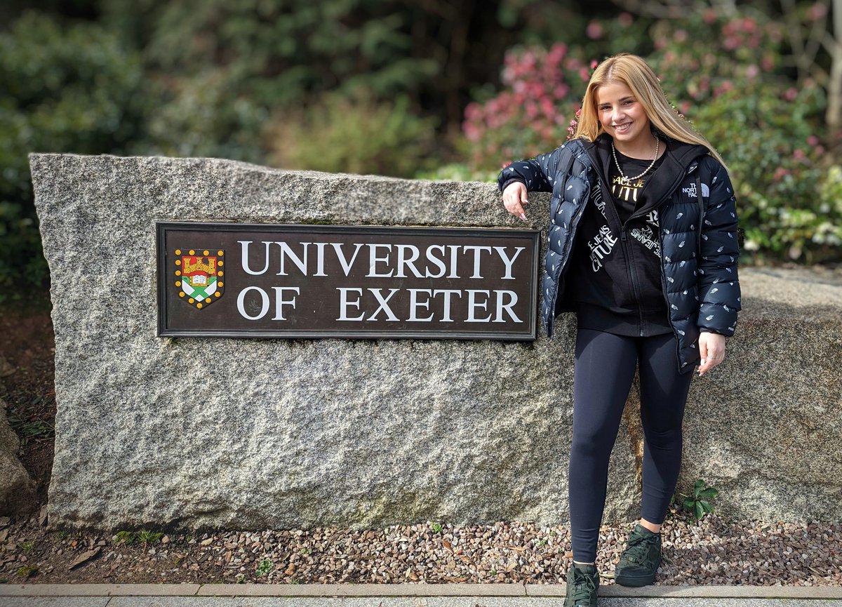 craigpepp's tweet photo. Fantastic time at offer's day at Exeter university 😍 https://t.co/RHfc39iHEZ