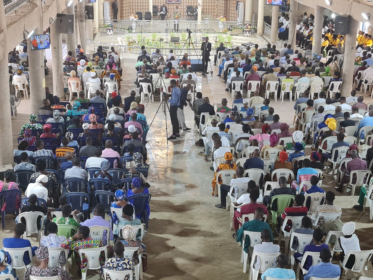ope2y's tweet photo. TOPIC: SAVED BY GRACE, SANCTIFIED FOR GODLINESS AND SET FOR GLORY
Exodus 19:3-6
#SundayServiceWithCSUmoh #KujeFCT
@pastorwf_kumuyi @dclmhq @ypfonlineHQ @YpfFct https://t.co/8pNkMHw9Zh